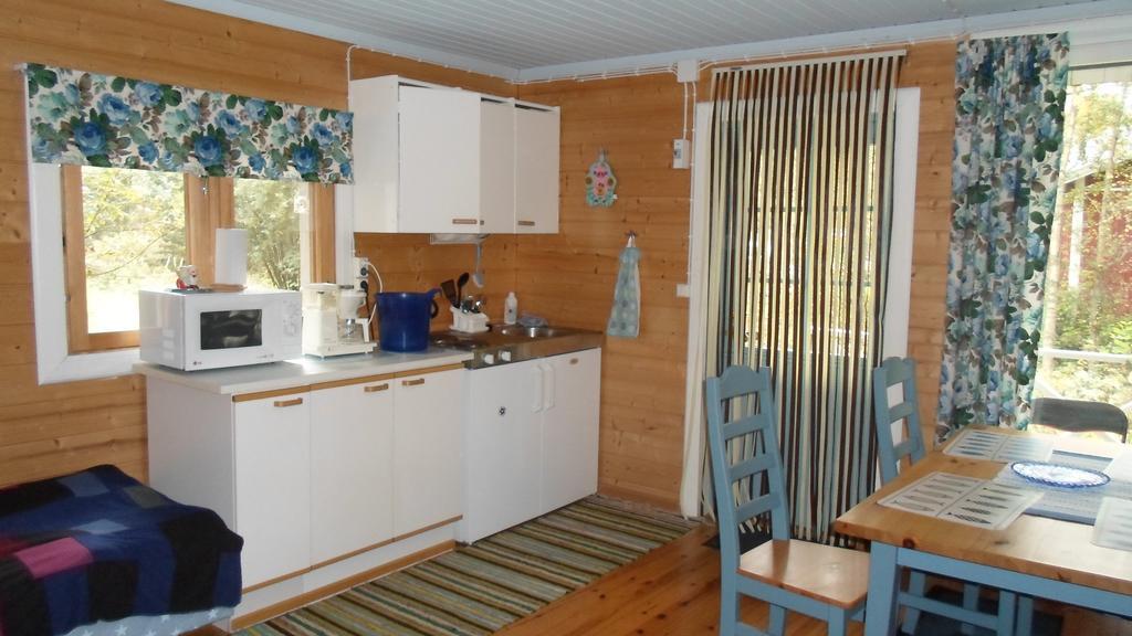 Pihlajamaeen Lomamoekit Vanhakyla Quarto foto